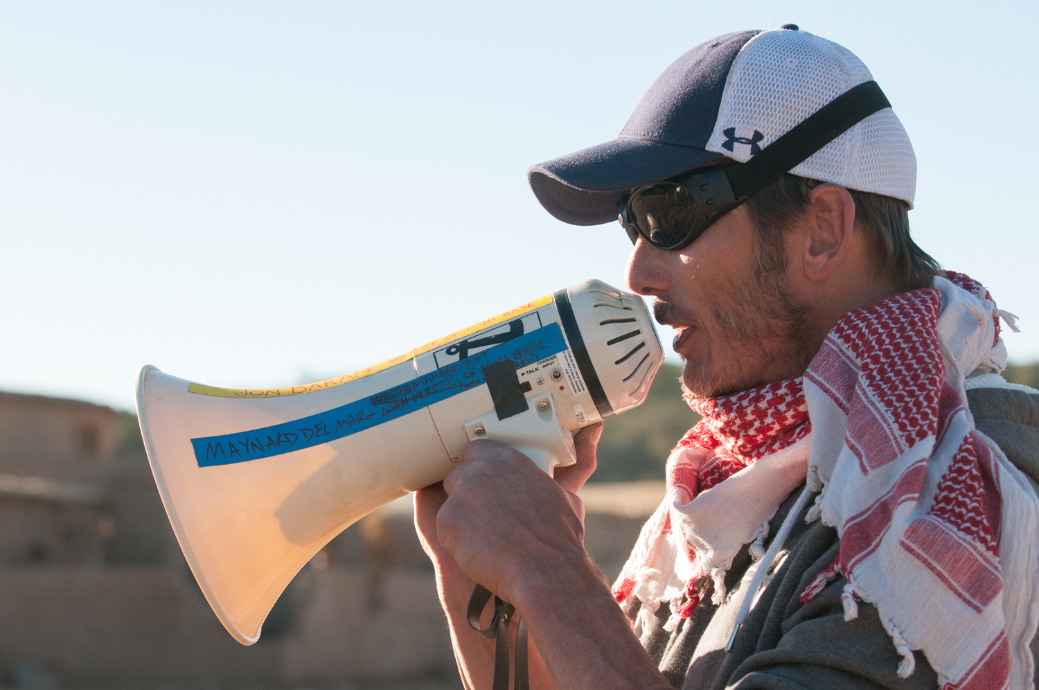 Peter Berg am Set von "Lone Survivor" (2013) © Universal Pictures