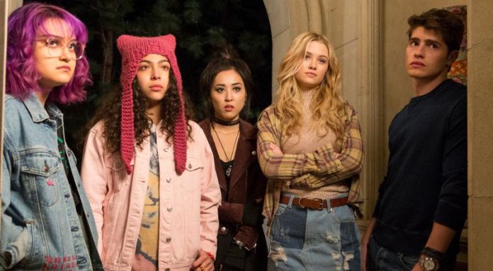 Hulu Bestellt Langere 2 Staffel Der Marvel Serie Runaways