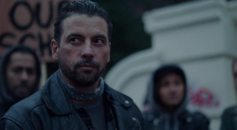 "Gelangweilt": Skeet Ulrich erklärt seinen "Riverdale ...