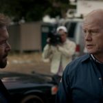 Oscar Cardenas und Glenn Morshower in "A Dark Foe" © 2021 Vertical Entertainment