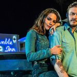 Sophia Bush und Michael Dorman in "Hard Luck Love Song" © 2020 Roadside Attractions