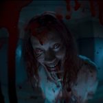 Alyssa Sutherland in "Evil Dead Rise" © 2022 Warner Bros. Pictures